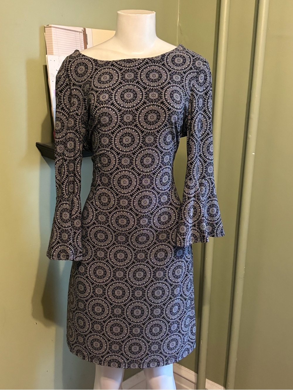 Tommy Hilfiger S Jersey Shift Dress 3/4 Bell Sleeve Geometric Navy White Knee
